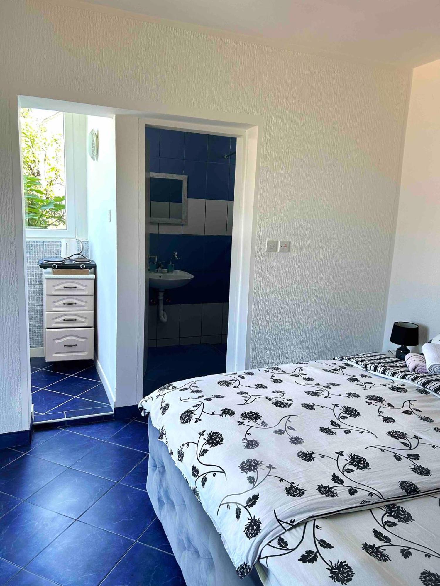 Apartments Maya Herceg Novi Bagian luar foto